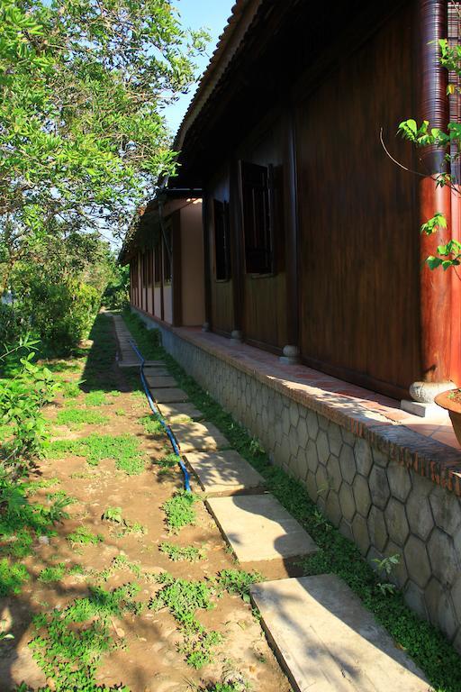 Gite Nam Hien Mekong Cho Lach Exterior foto